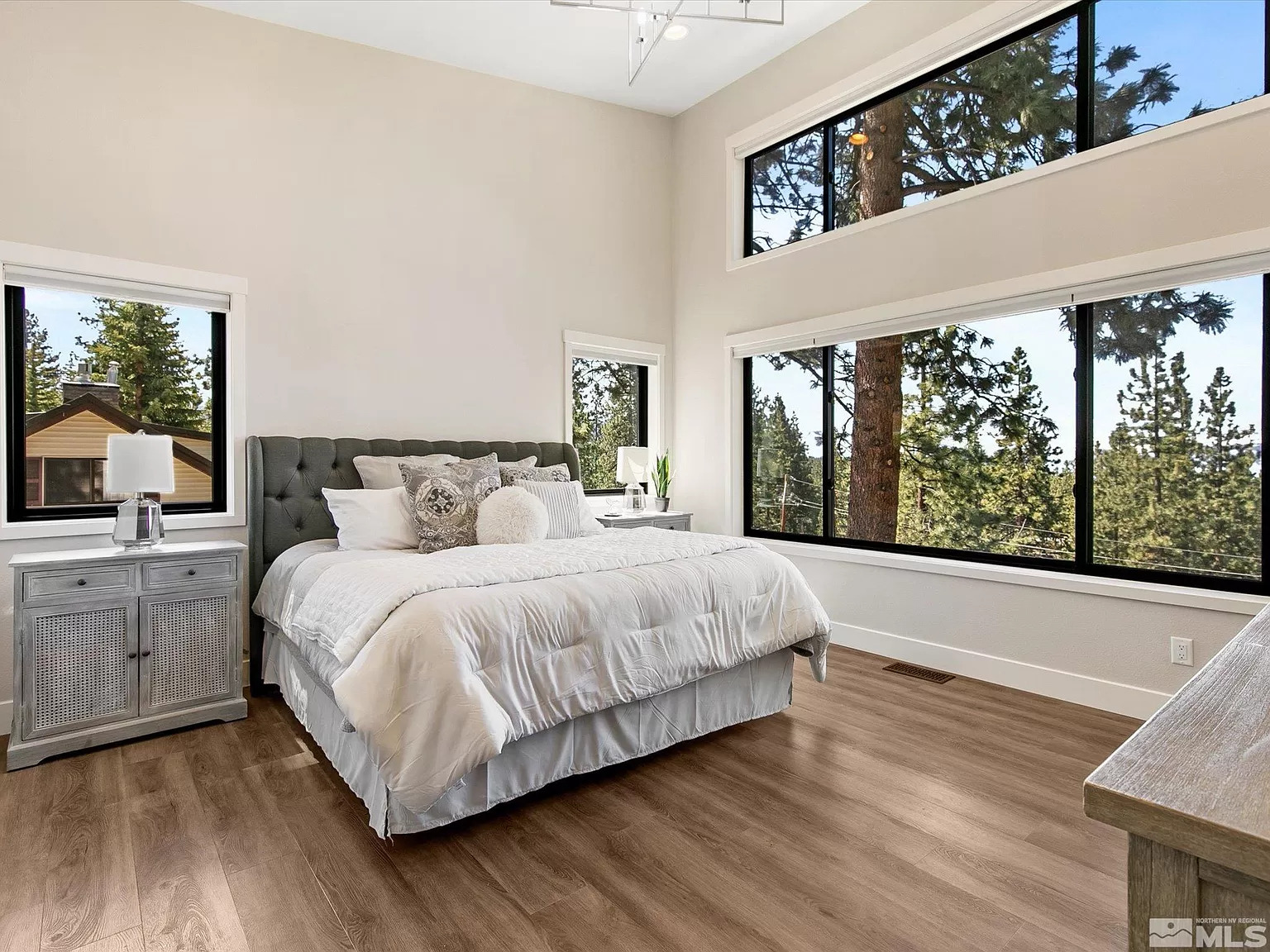 Master Bedroom with Amazing Nature Views