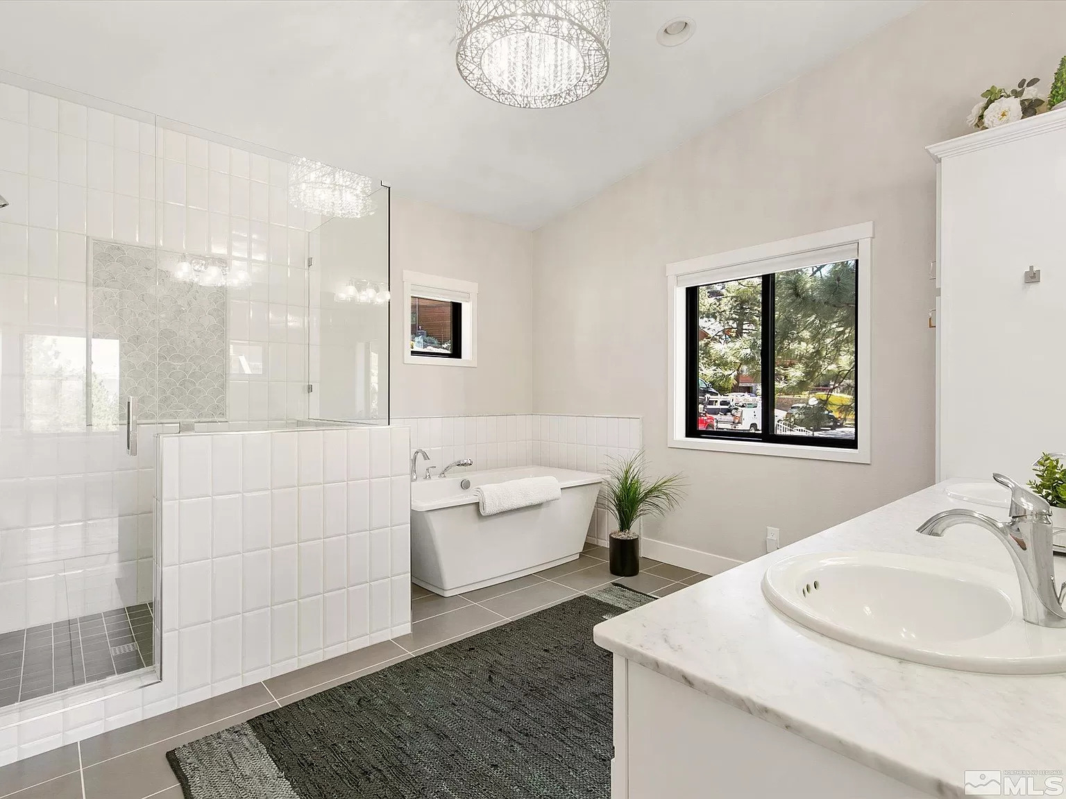 Master Bathroom Soaking Tub and Shower Close-up